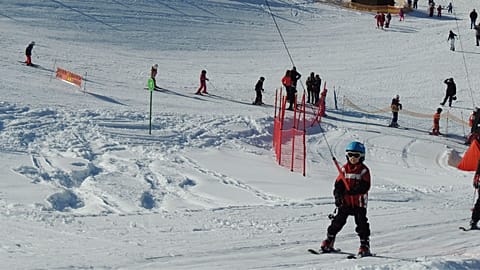 Saint-Colomban-des-Villards is making skiing free for families and beginners this winter.