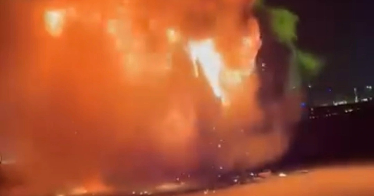 Vụ ô tô khách cháy dữ dội trên cao tốc Bắc – Nam: Một hành khách tử vong