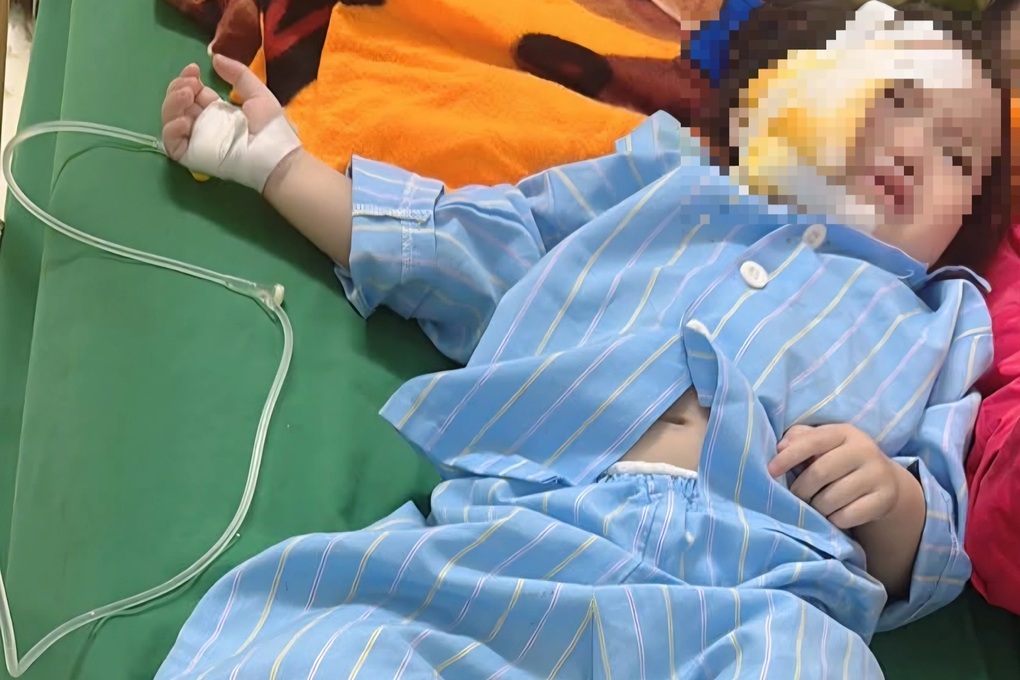 Vụ trần thạch cao sập xuống trẻ tại trường: Vẫn bế tắc trong bồi thường - 2 Vụ trần thạch cao sập xuống trẻ tại trường: Vẫn bế tắc trong bồi thường - 2