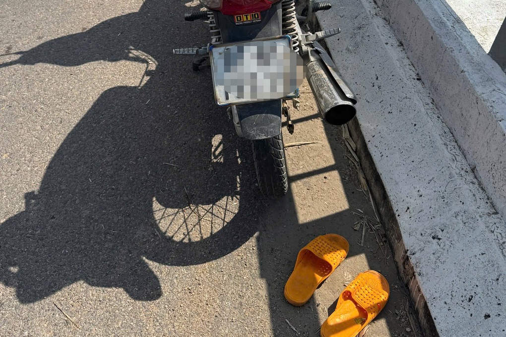 Thanh niên bỏ xe trên cầu, được tìm thấy trong tình trạng người ướt sũng - 1