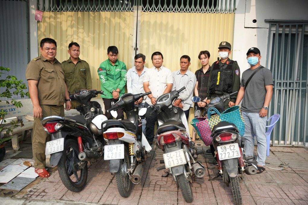 Tìm chủ của 32 thú cưng được giải cứu từ tay kẻ trộm ở TPHCM - 2