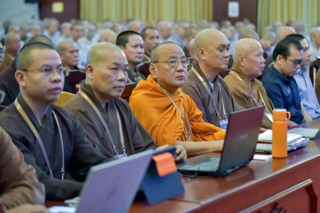 Tăng, ni học về trí tuệ nhân tạo tại TPHCM - 2