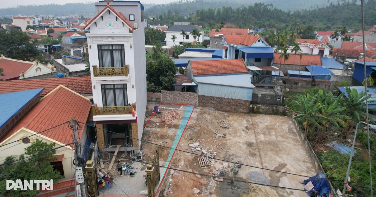 Lại xây nhà nhầm đất ở Hải Phòng, chủ nhà cầu cứu “thần đèn”, tố cáo cán bộ