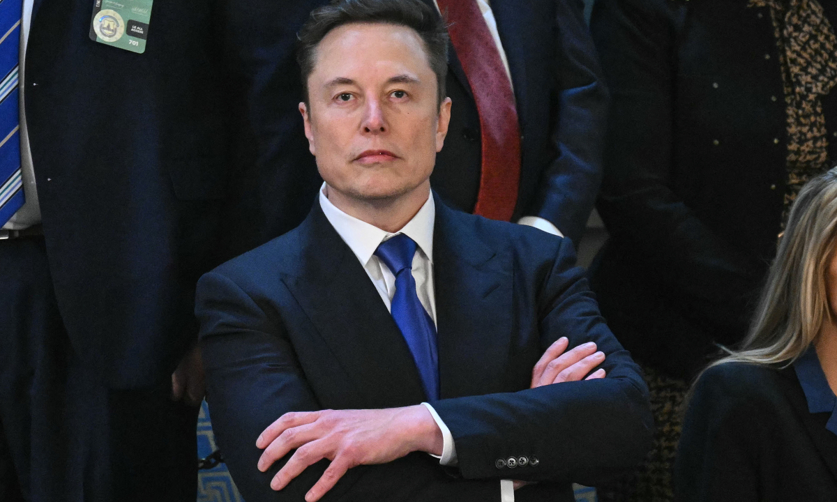 Tỷ phú có khả năng tham gia chính trị gấp 4.000 lần người thường