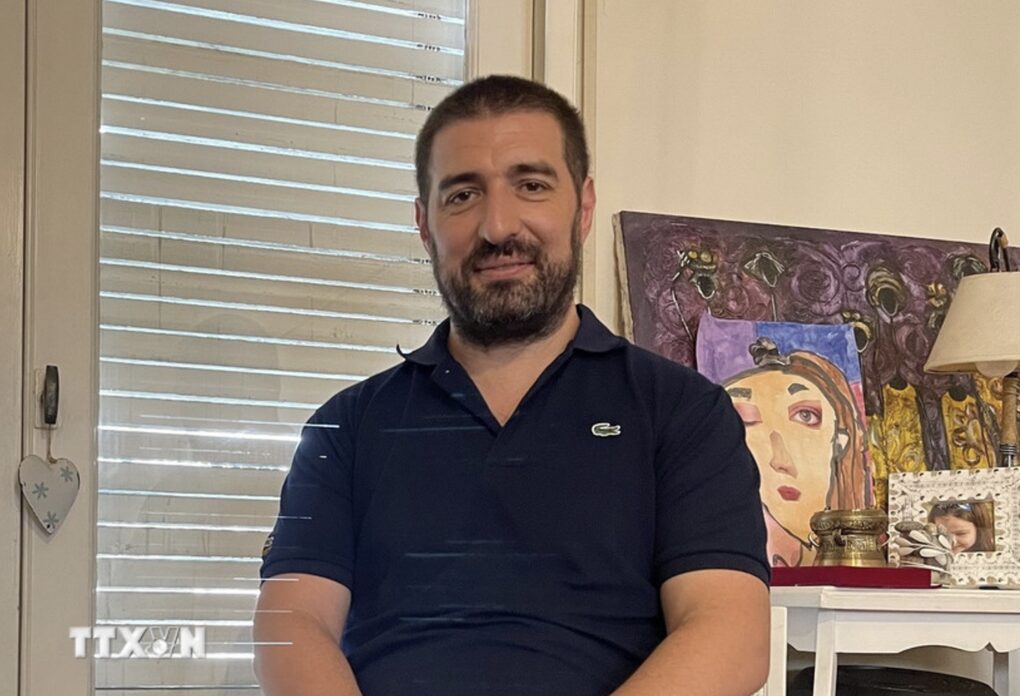 Chuyên gia: Việt Nam có nền tảng kinh tế vững chắc bước vào giai đoạn mới - 1