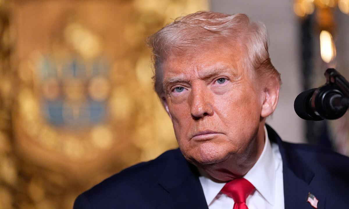 Ông Trump chặn thương vụ chip 3 triệu USD