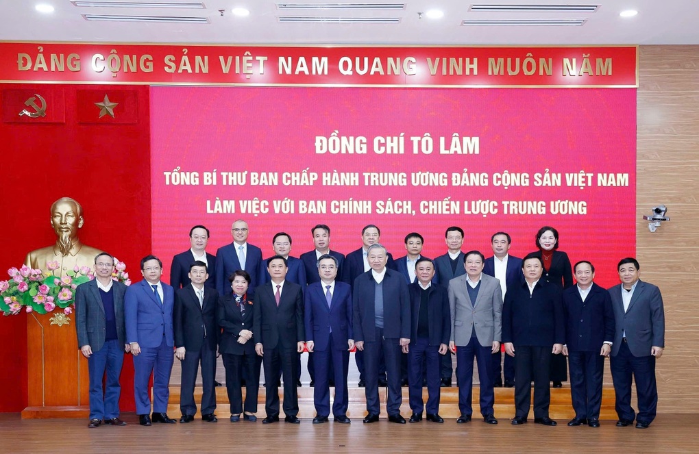 “Chuyển từ Nhà nước làm thay sang tạo điều kiện để doanh nghiệp sáng tạo” - 2