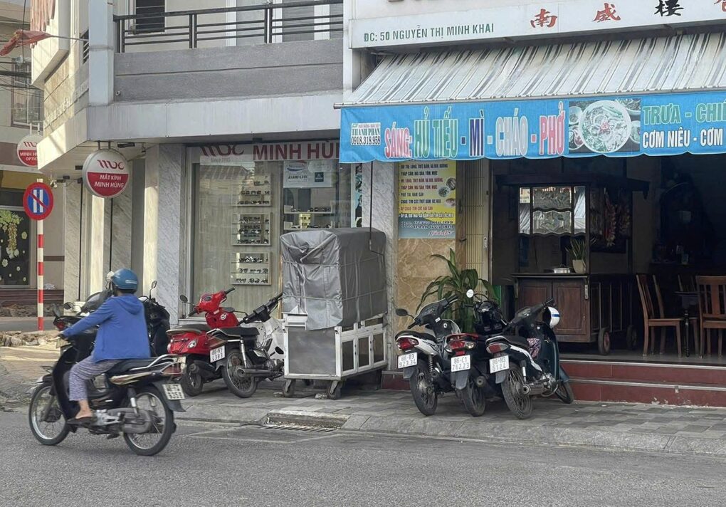 Phạt chủ xe bánh mì trong vụ 97 người ngộ độc thực phẩm ở Lâm Đồng - 1 Phạt chủ xe bánh mì trong vụ 97 người ngộ độc thực phẩm ở Lâm Đồng - 1