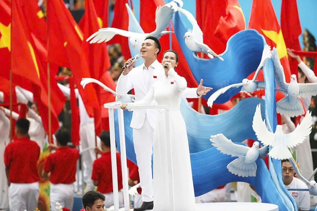 Bộ Chính trị thống nhất chọn 24/11 là Ngày Văn hóa, cả nước được nghỉ làm - 2