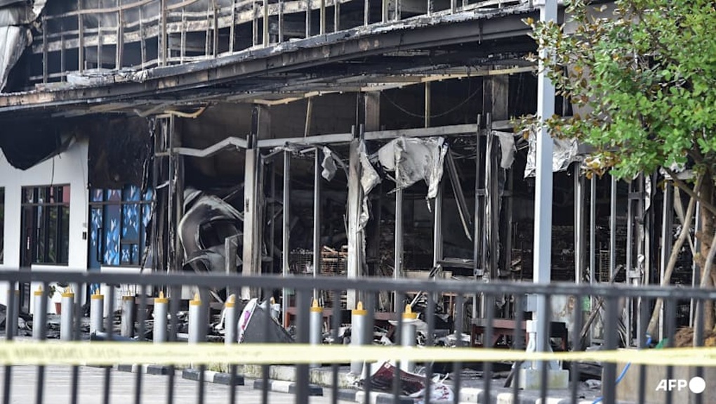 Bom đồng loạt phát nổ tại 11 trạm xăng ở Thái Lan - 1 Bom đồng loạt phát nổ tại 11 trạm xăng ở Thái Lan - 1