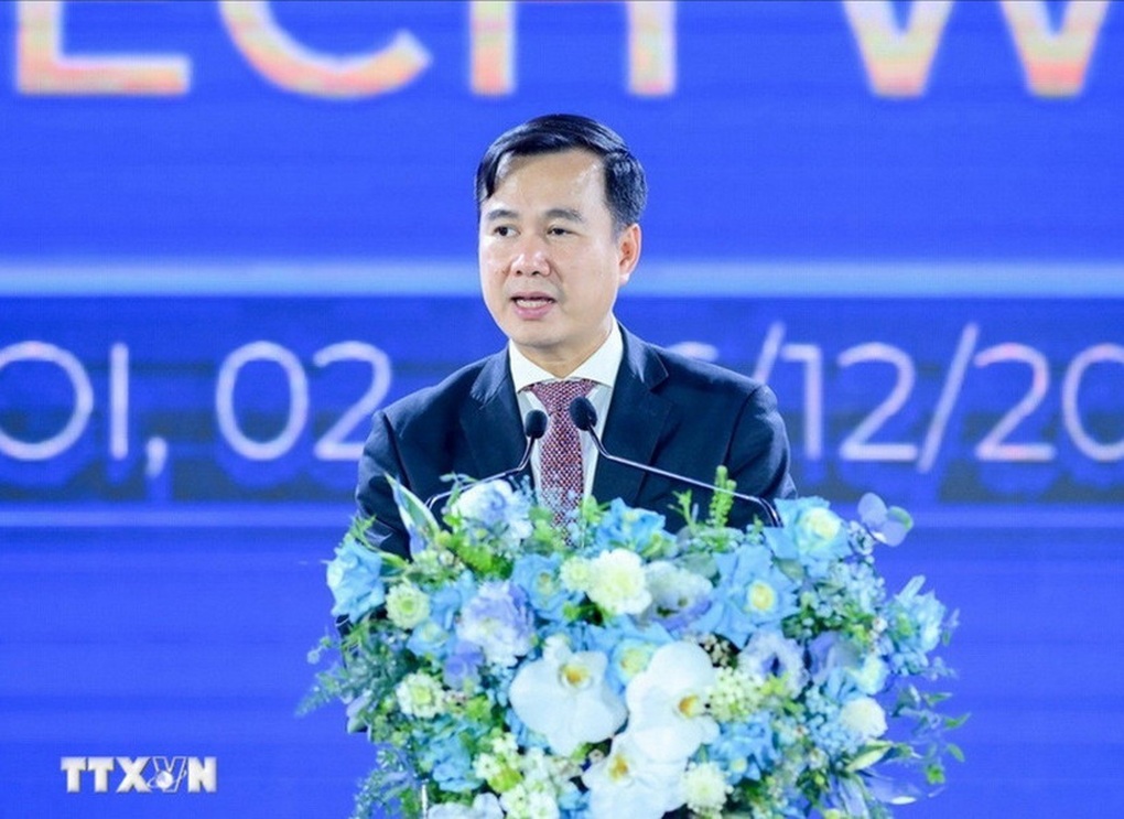 Ông Bùi Thế Duy giữ chức Phó Chủ tịch Viện Hàn lâm Khoa học và Công nghệ VN - 1