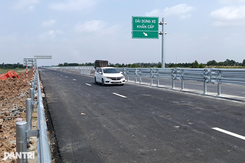 Thông xe chính thức đoạn cao tốc Hậu Giang - Cà Mau - 4