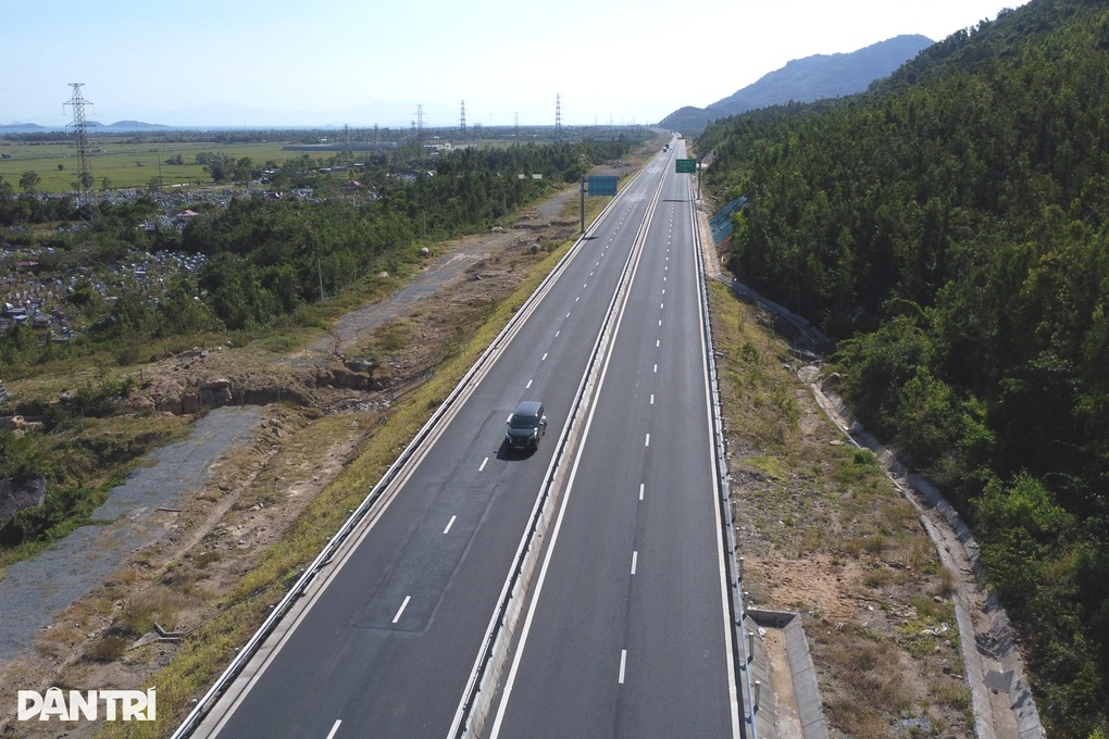 Vụ cao tốc chưa sử dụng đã “vá chằng vá đụp”: Chủ đầu tư lên tiếng - 1