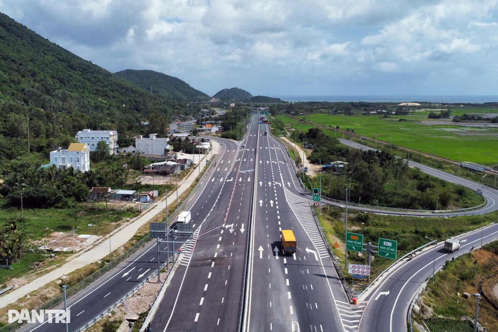 Chính thức thông tuyến cao tốc từ Khánh Hòa đến TPHCM - 1 Chính thức thông tuyến cao tốc từ Khánh Hòa đến TPHCM - 1