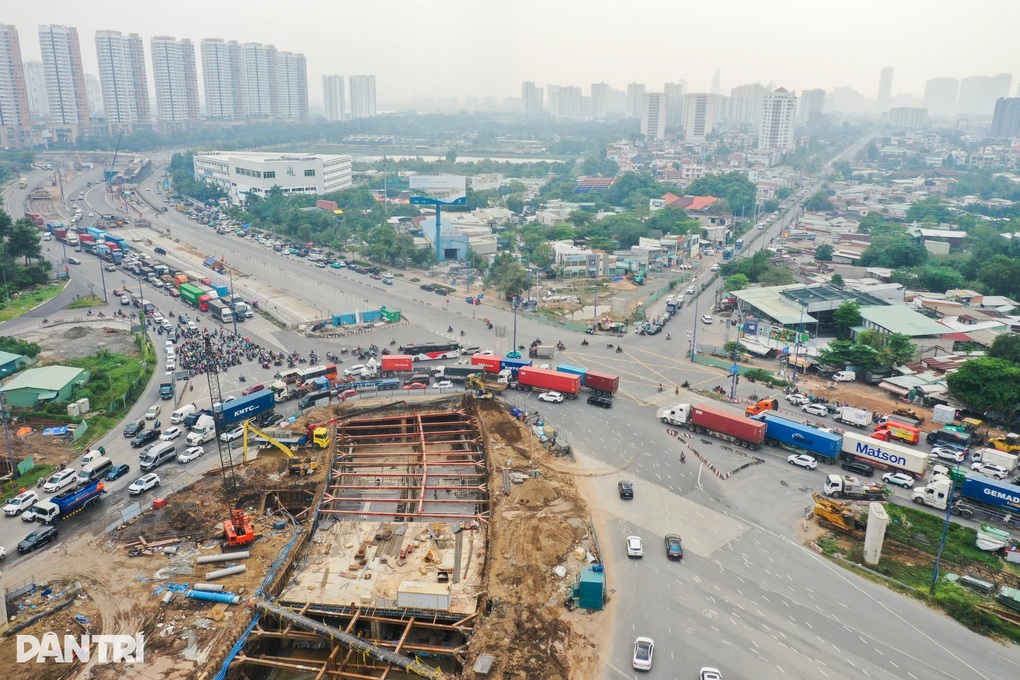 Hầm chui lớn nhất nút giao An Phú ở TPHCM thông xe cuối tháng 1 - 2 Hầm chui lớn nhất nút giao An Phú ở TPHCM thông xe cuối tháng 1 - 2