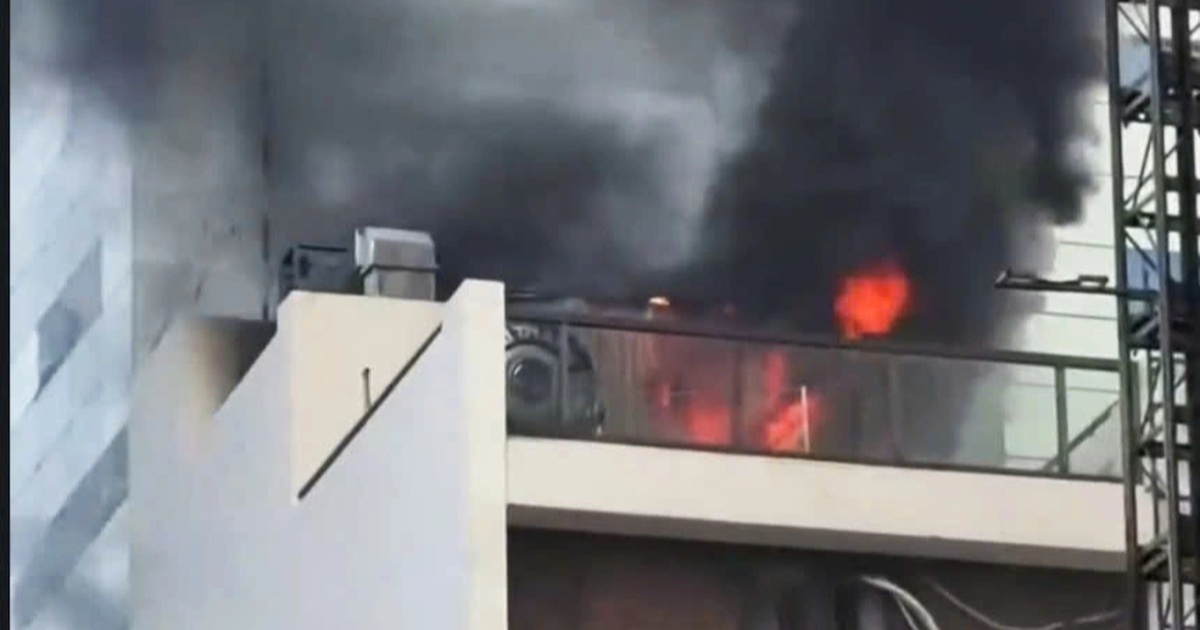 Cháy tầng thượng spa ở trung tâm TPHCM