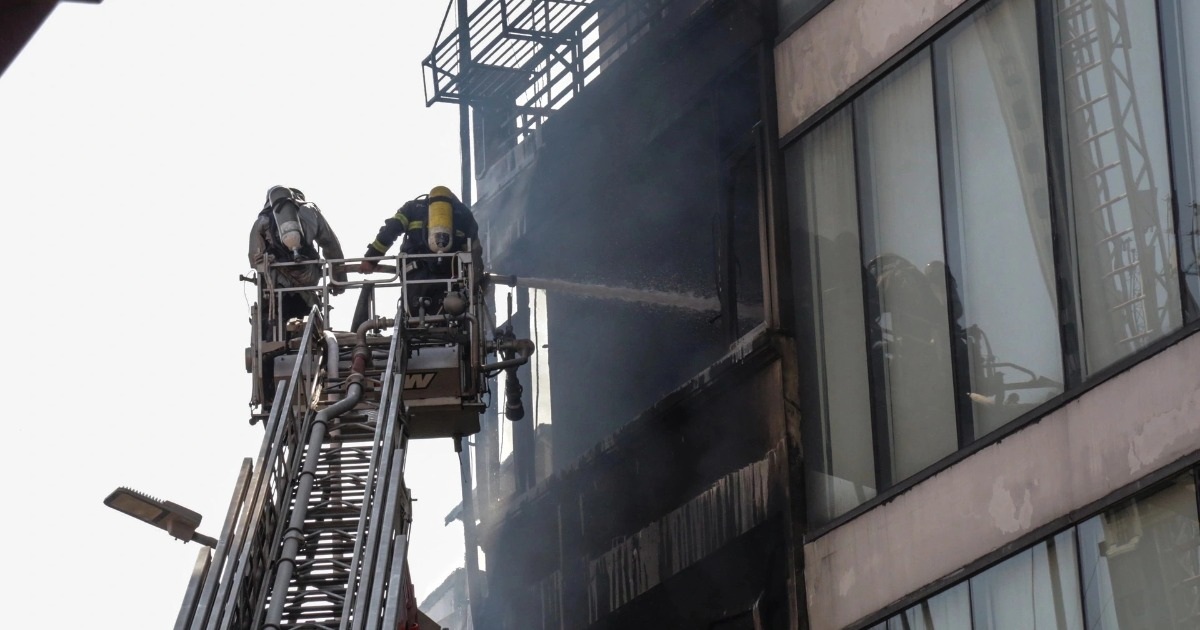 Hiện trường vụ cháy ngôi nhà 7 tầng trên phố Lê Lợi ở Hà Nội