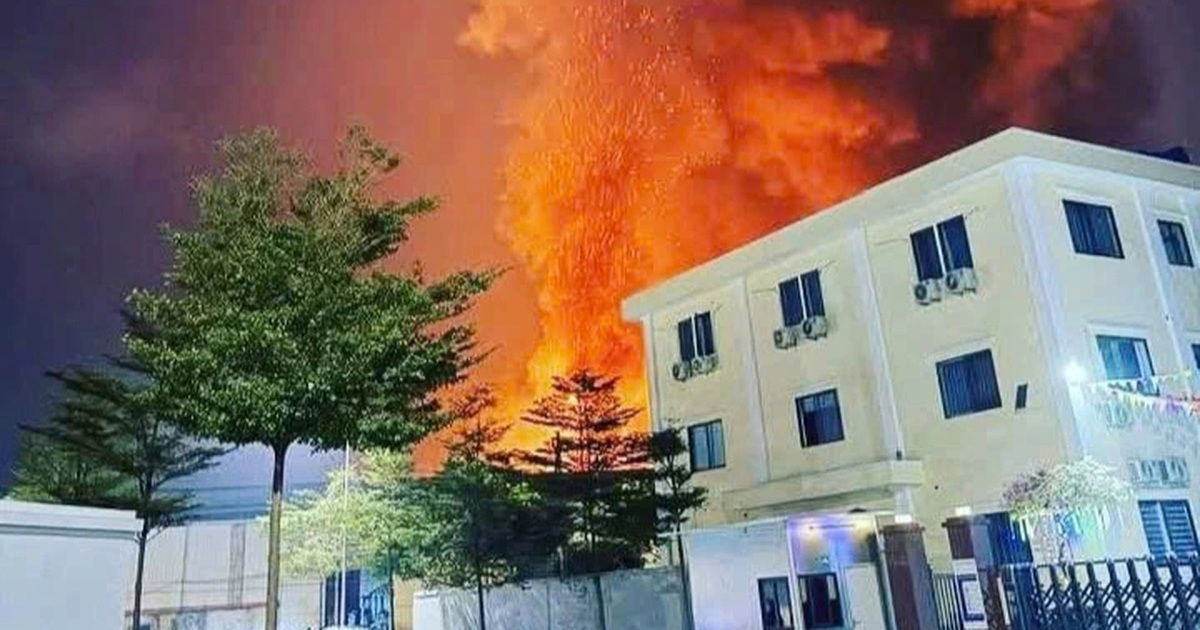 Một buổi tối xảy ra liên tiếp 2 vụ cháy ở Hà Nội