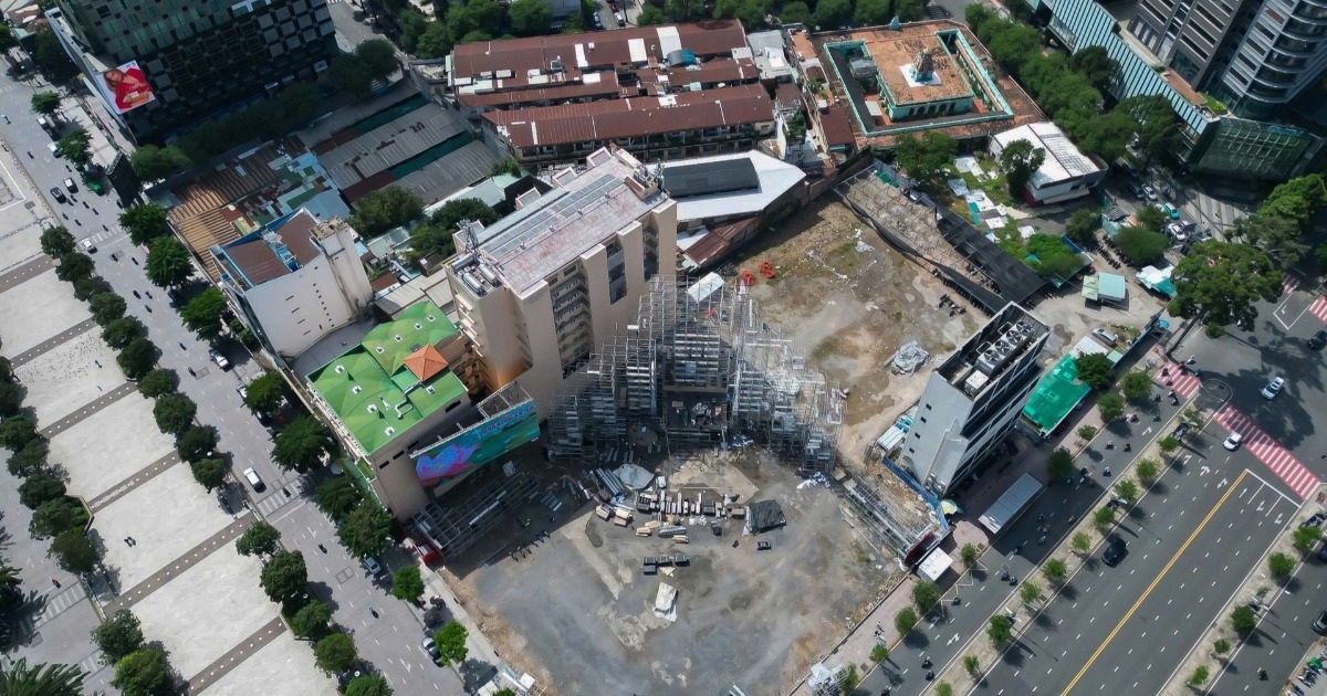 Chủ tịch TPHCM yêu cầu rà soát toàn bộ đất trống để làm công viên