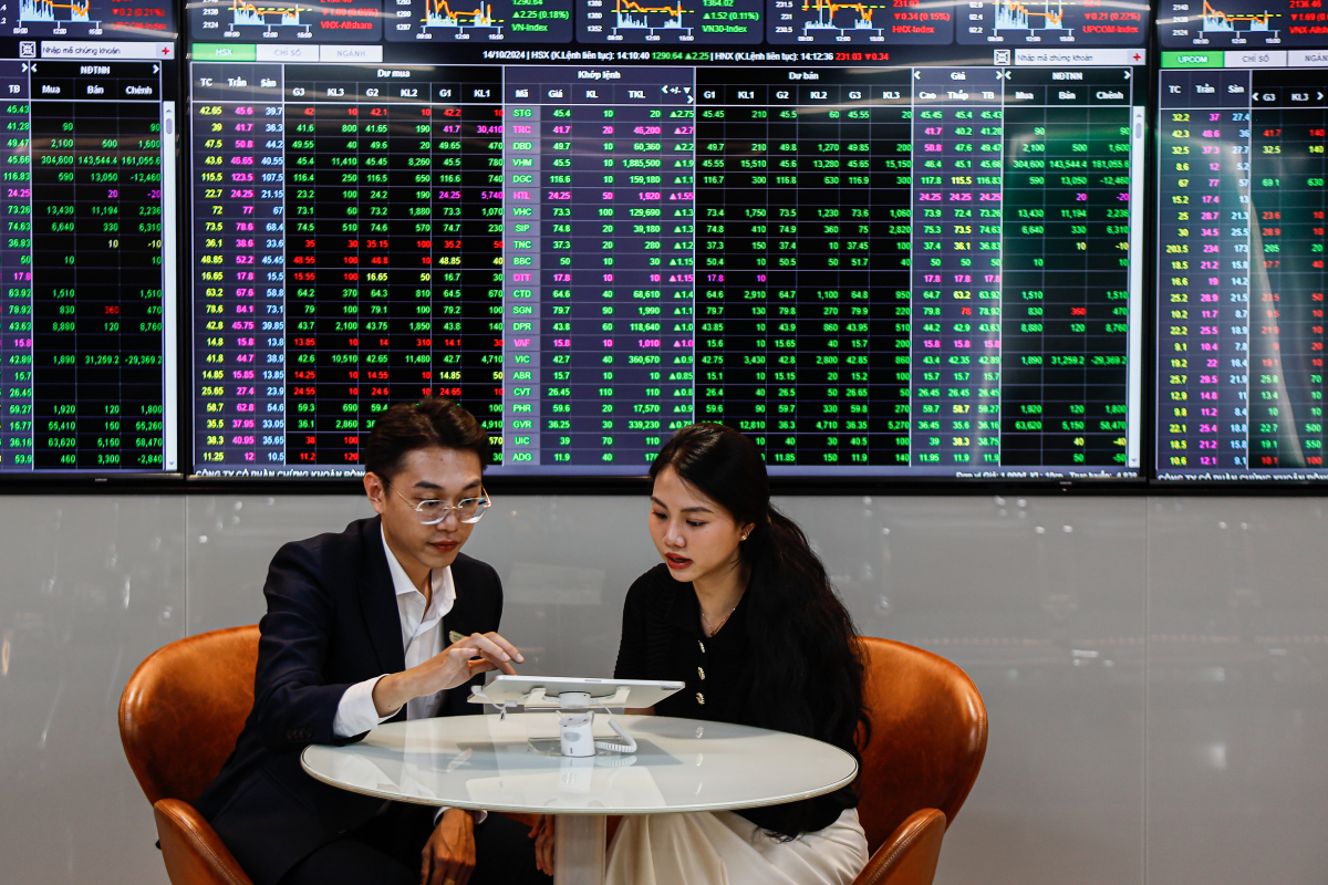 Cuộc đua thị phần môi giới chứng khoán quyết liệt