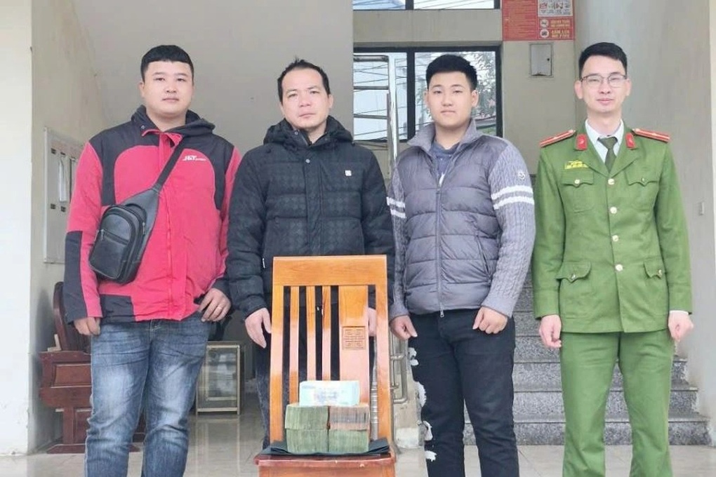 Người đàn ông chuyển nhầm 1 tỷ đồng cho người lạ - 1