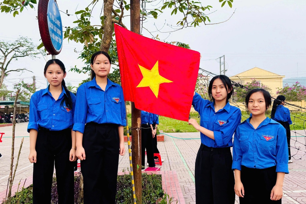 Khí thế tuổi trẻ Nghệ An hướng về Đại hội XIV của Đảng - 2