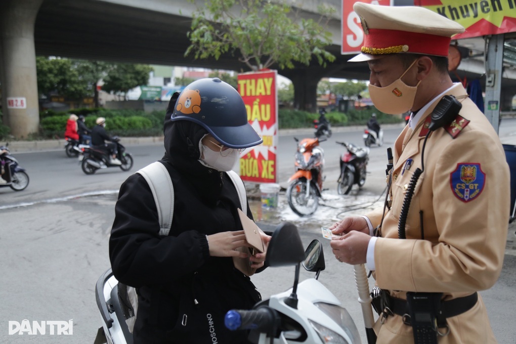 Cục CSGT nói về thông tin kiểm tra giấy khám sức khỏe của các tài xế - 1