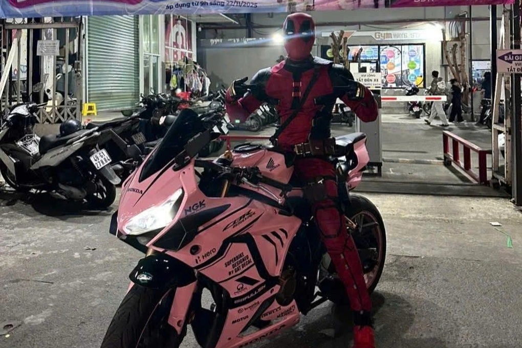 Tài xế hóa trang thành siêu anh hùng Marvel bị xử phạt 12,5 triệu đồng - 2