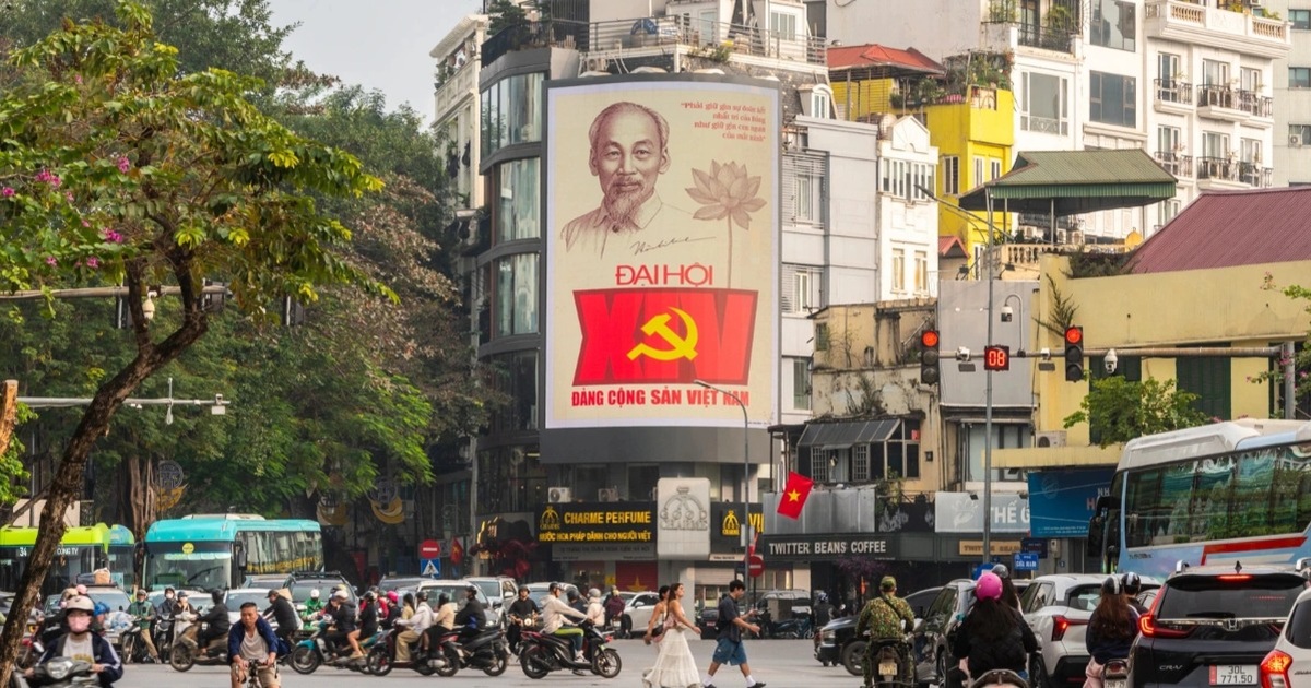 Từ ngõ nhỏ đến đường lớn, Hà Nội hướng về Đại hội XIV