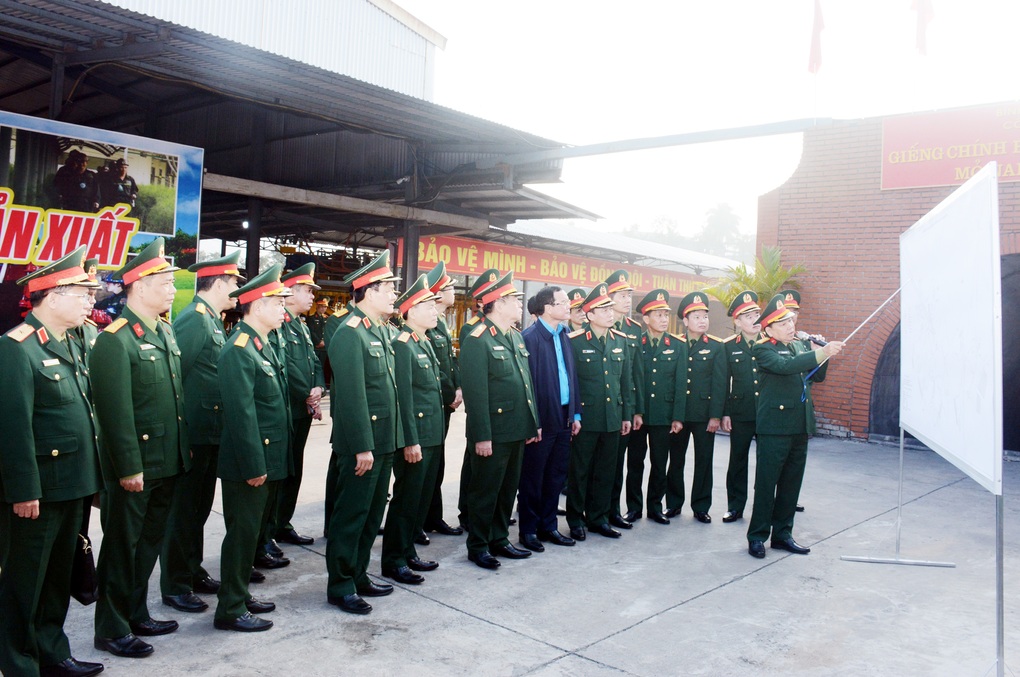 Đại tướng Nguyễn Trọng Nghĩa: An toàn là mệnh lệnh trong lao động, sản xuất - 2 Đại tướng Nguyễn Trọng Nghĩa: An toàn là mệnh lệnh trong lao động, sản xuất - 2