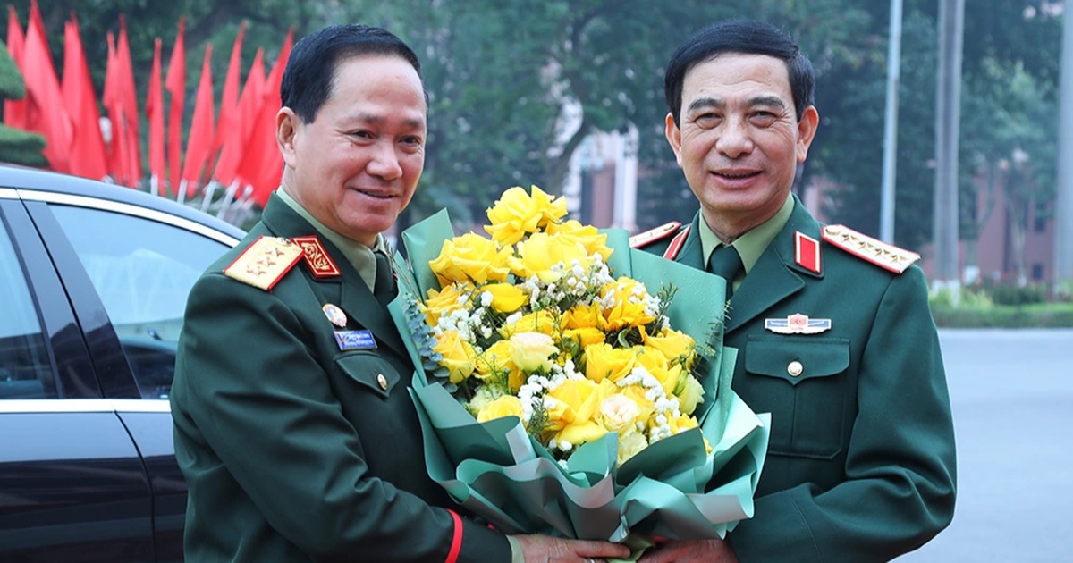 Đại tướng Phan Văn Giang tiếp Bộ trưởng Bộ Quốc phòng Lào