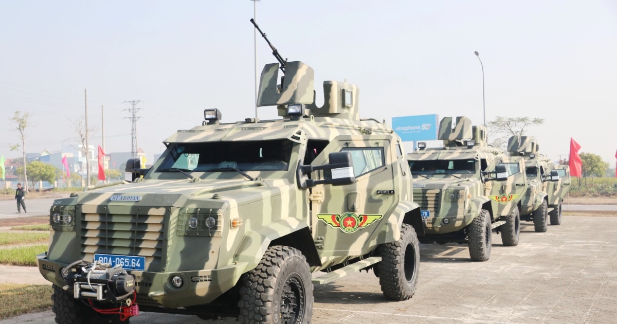 Dàn khí tài tại Trung tâm đào tạo gìn giữ hòa bình ở Hưng Yên