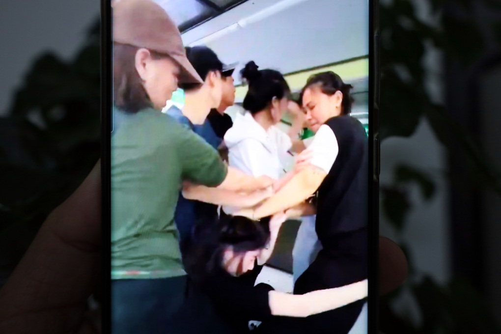 Vụ 2 nhóm người xô xát ở Nha Trang: Nhiều tiểu thương bị vạ lây - 1