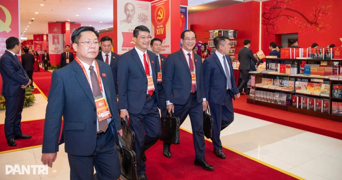 Đoàn Thư ký Đại hội XIV của Đảng thông tin về phiên khai mạc