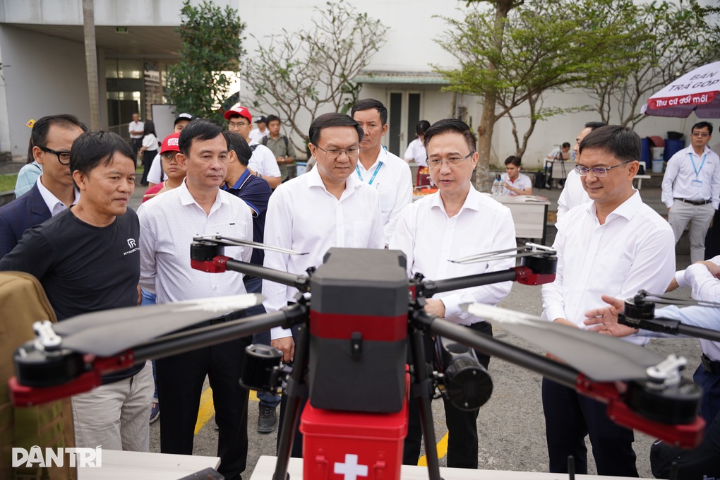 Khu đất hiếm hoi cho phép bay thử drone tại TPHCM - 2 Khu đất hiếm hoi cho phép bay thử drone tại TPHCM - 2