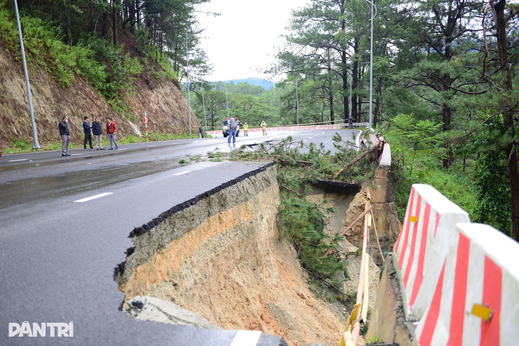 Lâm Đồng tiếp tục đóng đèo Prenn ở Đà Lạt để sửa chữa - 1 Lâm Đồng tiếp tục đóng đèo Prenn ở Đà Lạt để sửa chữa - 1