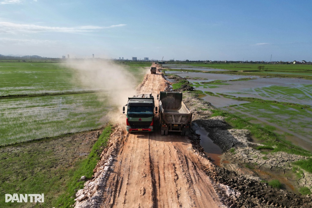 Dự án đường hơn 1.100 tỷ đồng chậm tiến độ, nhà thầu tự đề xuất phạt - 1