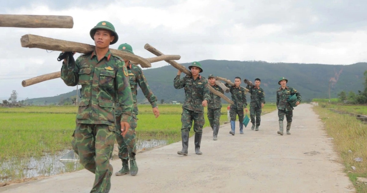 Toàn cảnh “Chiến dịch Quang Trung” dựng nhà cho người dân vùng bão, lũ