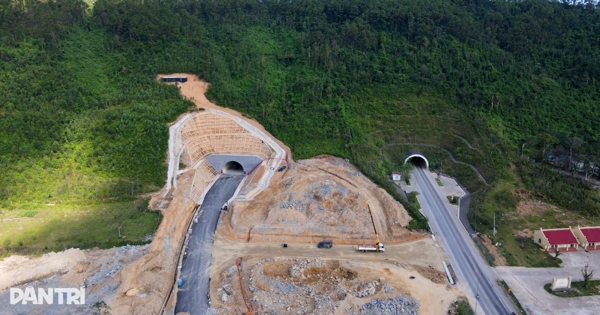 Hiện trạng hầm đường bộ Đèo Ngang dài 2,9km trước ngày thông xe