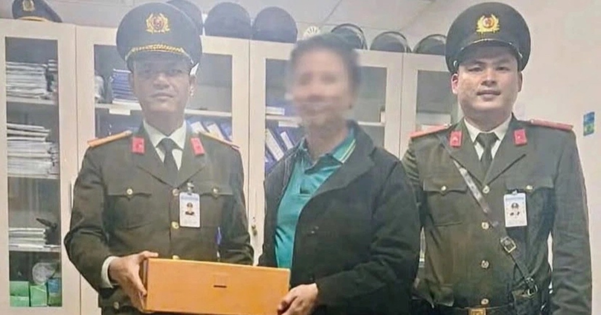 Hành khách bỏ quên túi xách chứa tài sản 450 triệu đồng ở sân bay