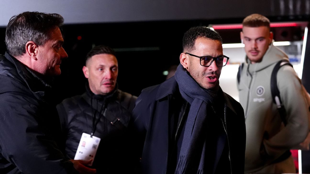 Premier League LIVE: Latest updates as Chelsea, Man United play after manager exits