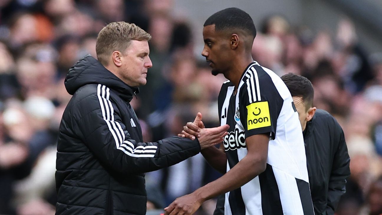 Eddie Howe: Newcastle still dealing with Alexander Isak departure
