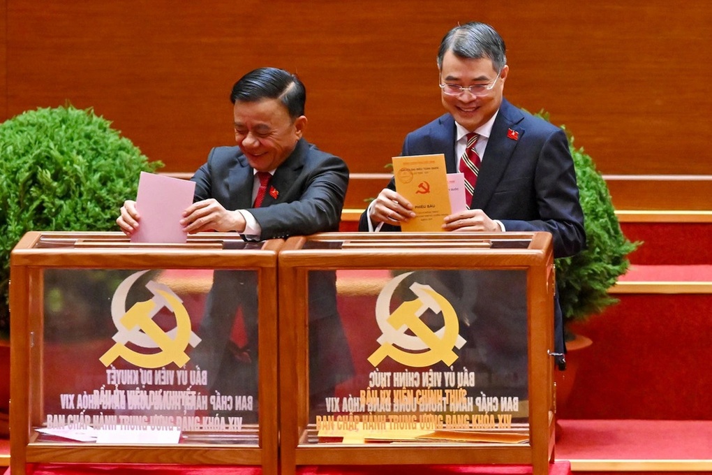 Báo cáo Trung ương phương án các chức danh lãnh đạo chủ chốt Đảng, Nhà nước - 2 Báo cáo Trung ương phương án các chức danh lãnh đạo chủ chốt Đảng, Nhà nước - 2