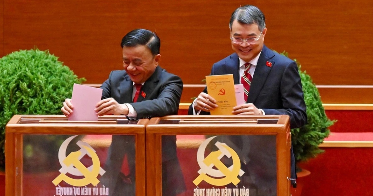 “Đại hội bầu một lần đủ 180 Ủy viên Trung ương chính thức và 20 dự khuyết”