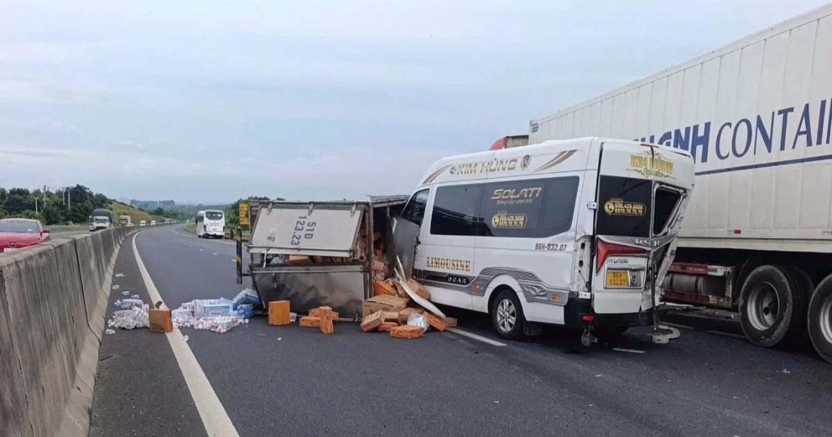 Nỗi bất an của tài xế trên cao tốc thiếu làn dừng khẩn cấp mùa áp Tết