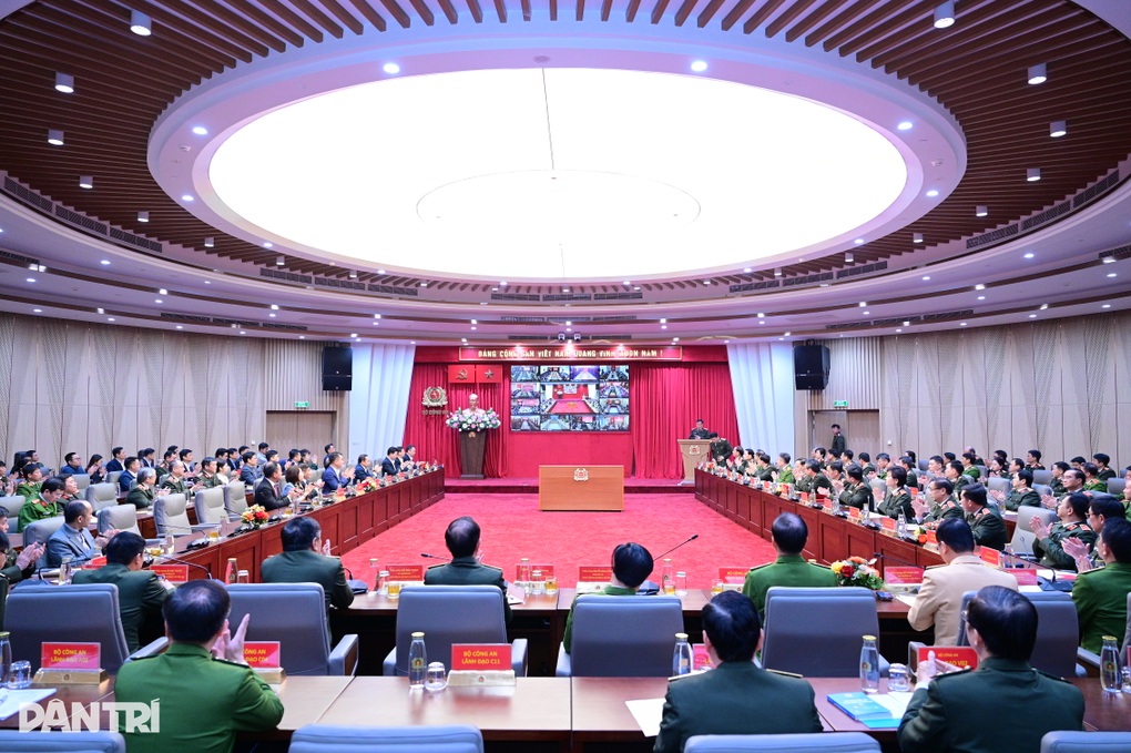 Bộ Công an sẽ đặt hàng các nhà khoa học để chuyển đổi số hiệu quả - 3