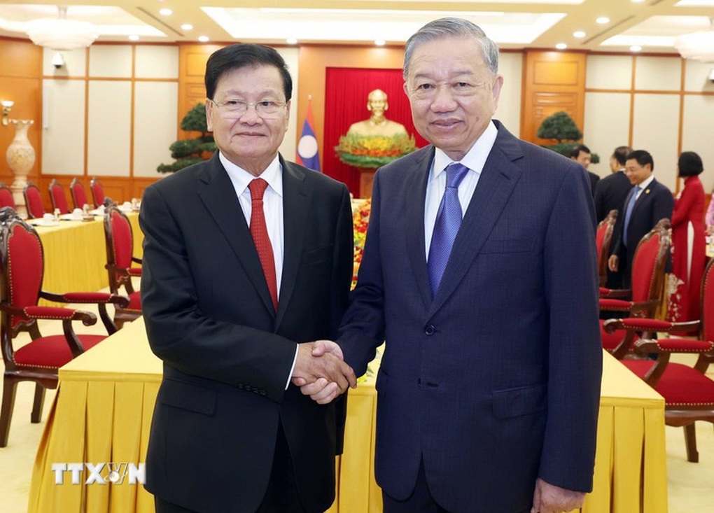 Lào luôn coi trọng và đặt quan hệ với Việt Nam lên ưu tiên hàng đầu trong chính sách đối ngoại - 1