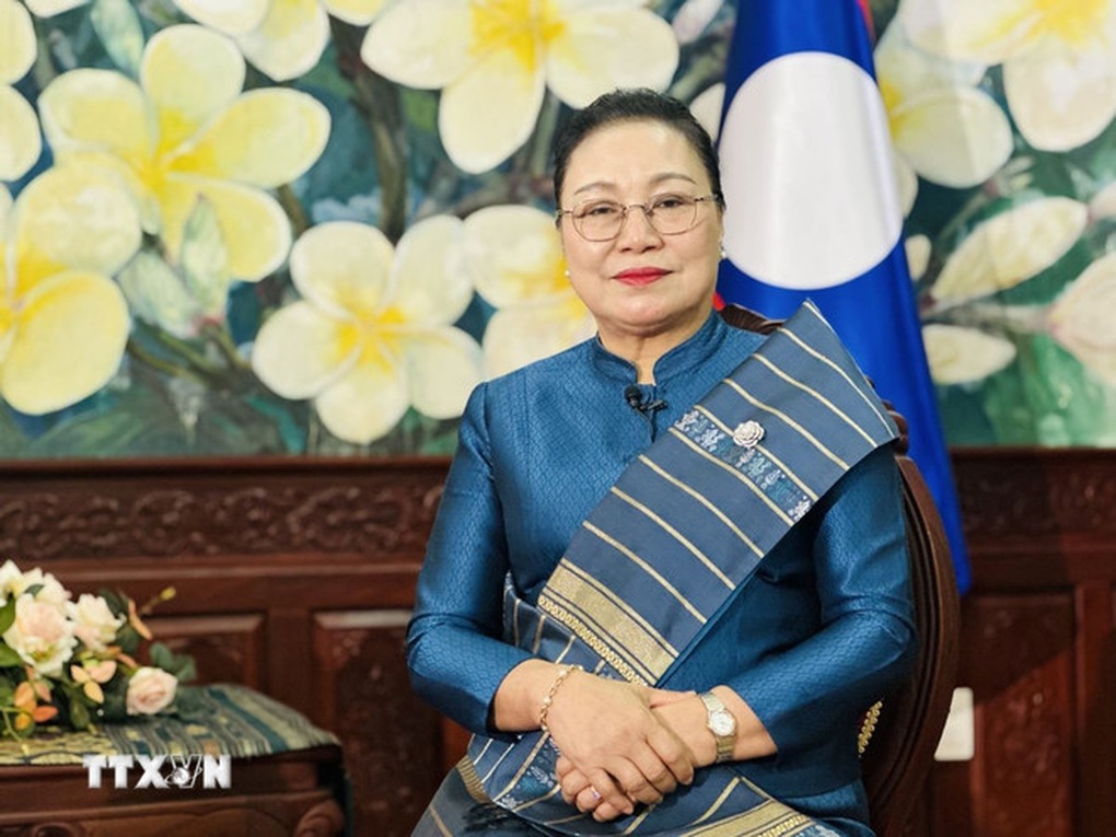 Lào luôn coi trọng và đặt quan hệ với Việt Nam lên ưu tiên hàng đầu trong chính sách đối ngoại - 2