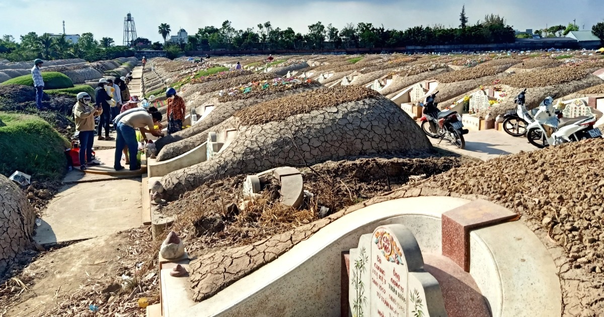 Cà Mau di dời, đóng cửa hàng loạt nghĩa trang không phù hợp quy hoạch