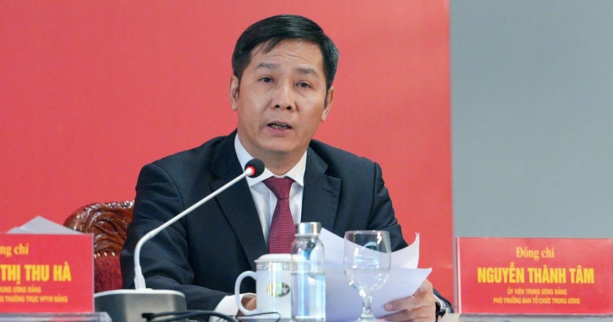 Quy trình chuẩn bị nhân sự cho Trung ương khóa mới được tiến hành thế nào?